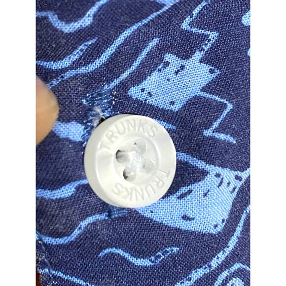 Trunks Surf & Swim Artsy Fish Blue Button Shirt Mens S Hawaiian Retro Tropical - Picture 4 of 8